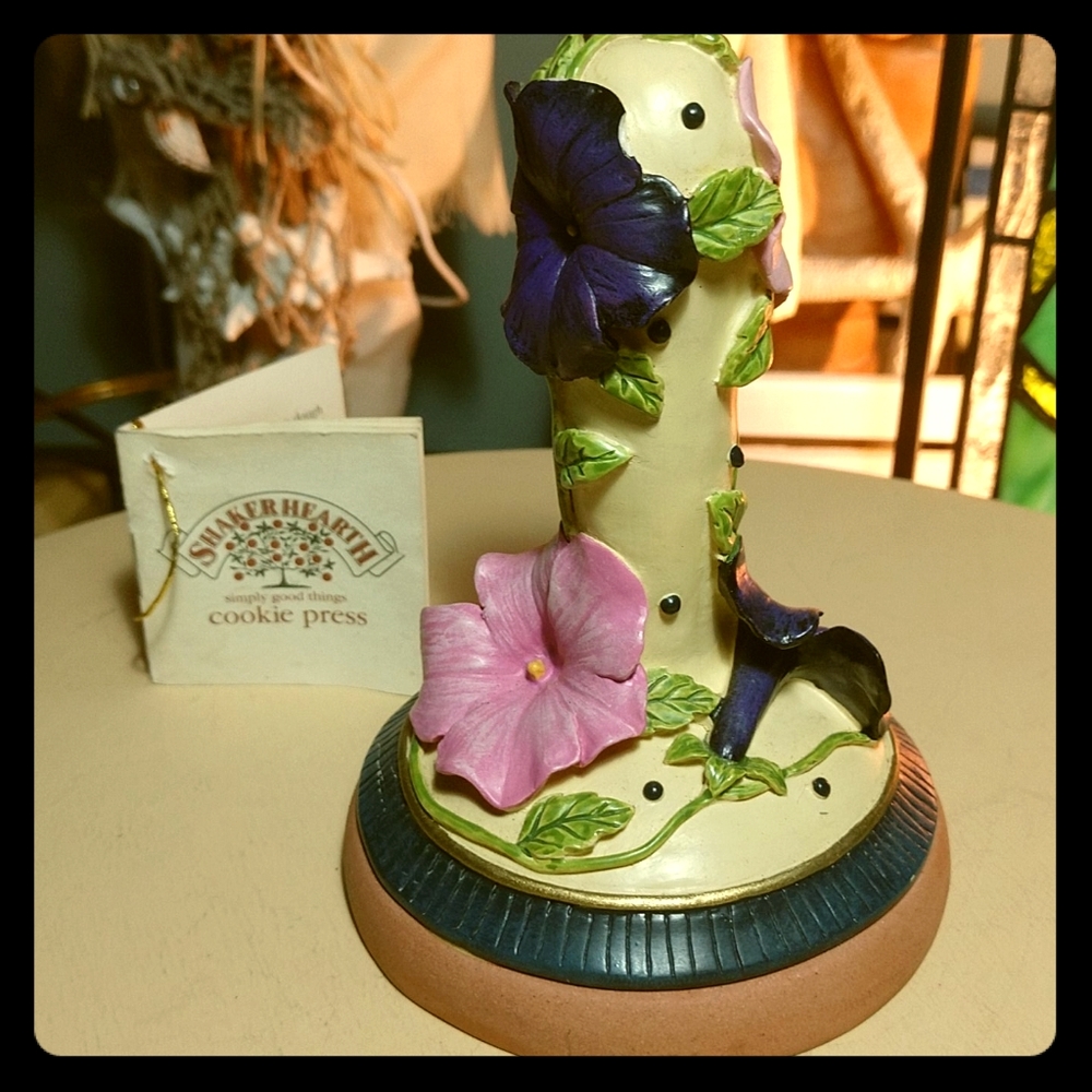 Shaker Hearth cookie press New!